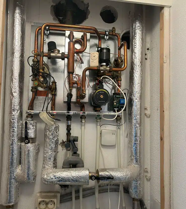 ferroli-stadsverwarming-oude-installatie-kleiburg.jpg